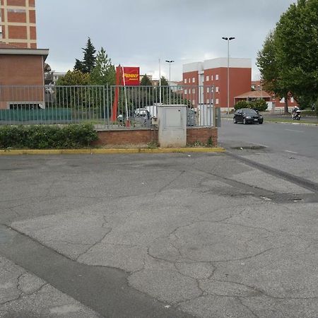 Hotel Houston Livorno - Struttura Esclusivamente Turistica - Not For Business Or Workers Екстериор снимка