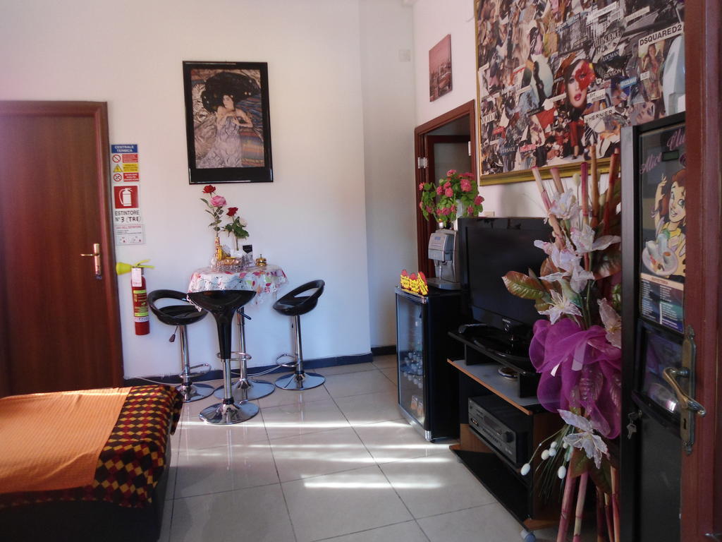 Hotel Houston Livorno - Struttura Esclusivamente Turistica - Not For Business Or Workers Екстериор снимка