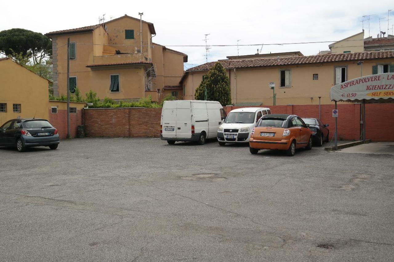 Hotel Houston Livorno - Struttura Esclusivamente Turistica - Not For Business Or Workers Екстериор снимка