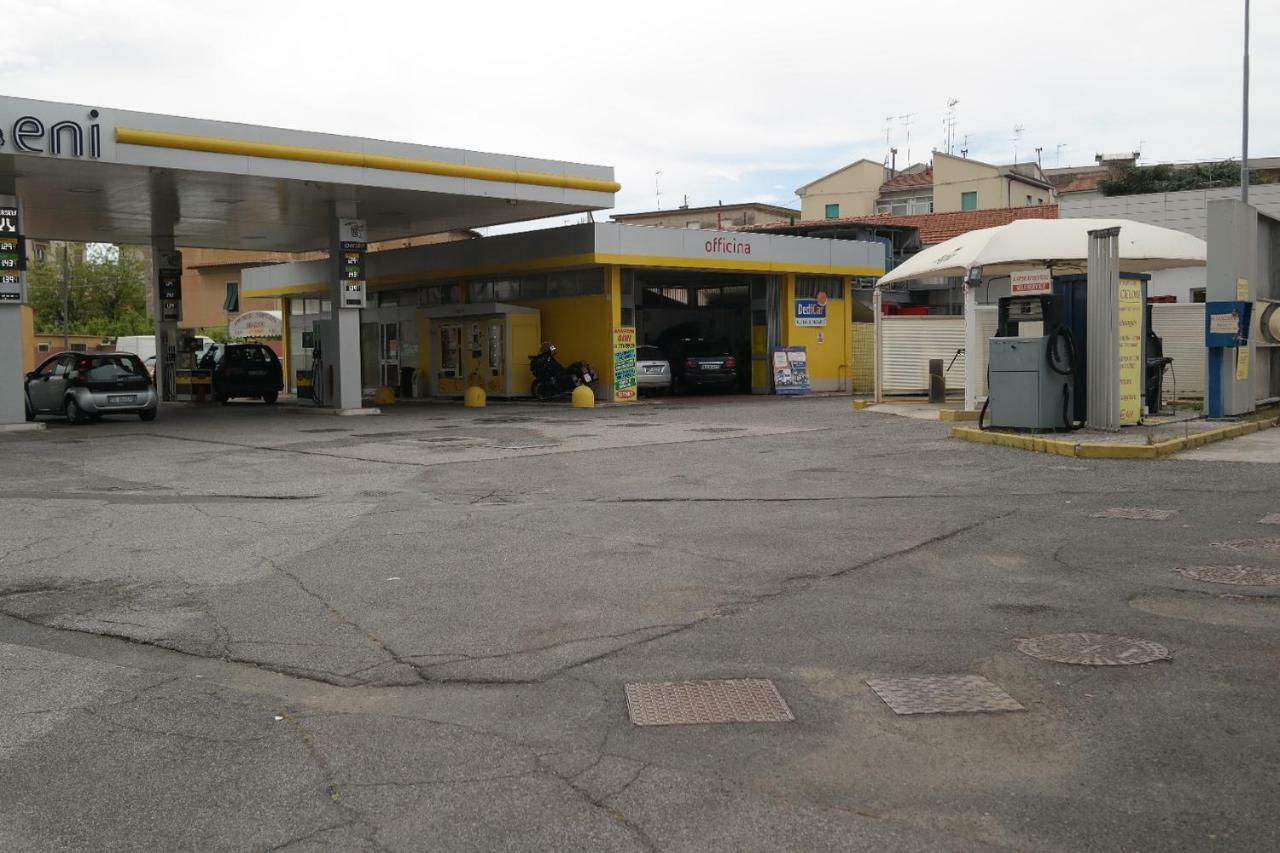 Hotel Houston Livorno - Struttura Esclusivamente Turistica - Not For Business Or Workers Екстериор снимка