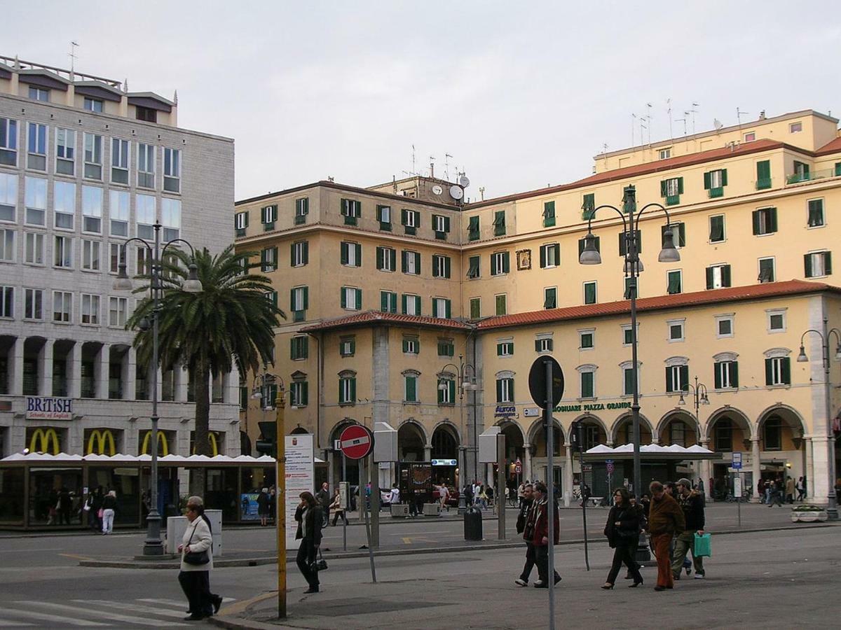 Hotel Houston Livorno - Struttura Esclusivamente Turistica - Not For Business Or Workers Екстериор снимка