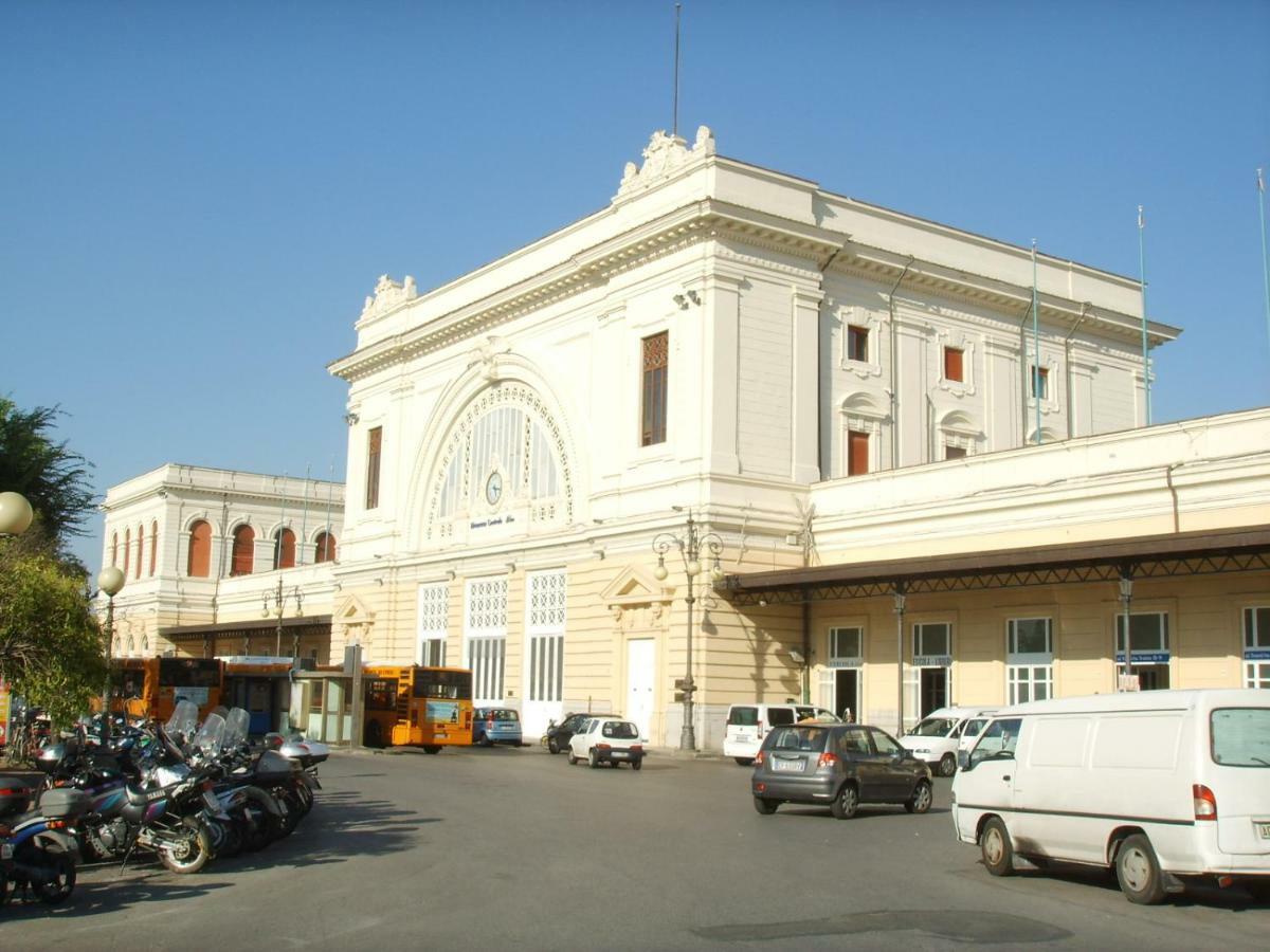 Hotel Houston Livorno - Struttura Esclusivamente Turistica - Not For Business Or Workers Екстериор снимка