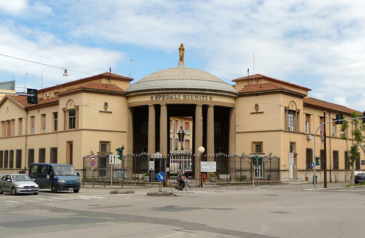 Hotel Houston Livorno - Struttura Esclusivamente Turistica - Not For Business Or Workers Екстериор снимка