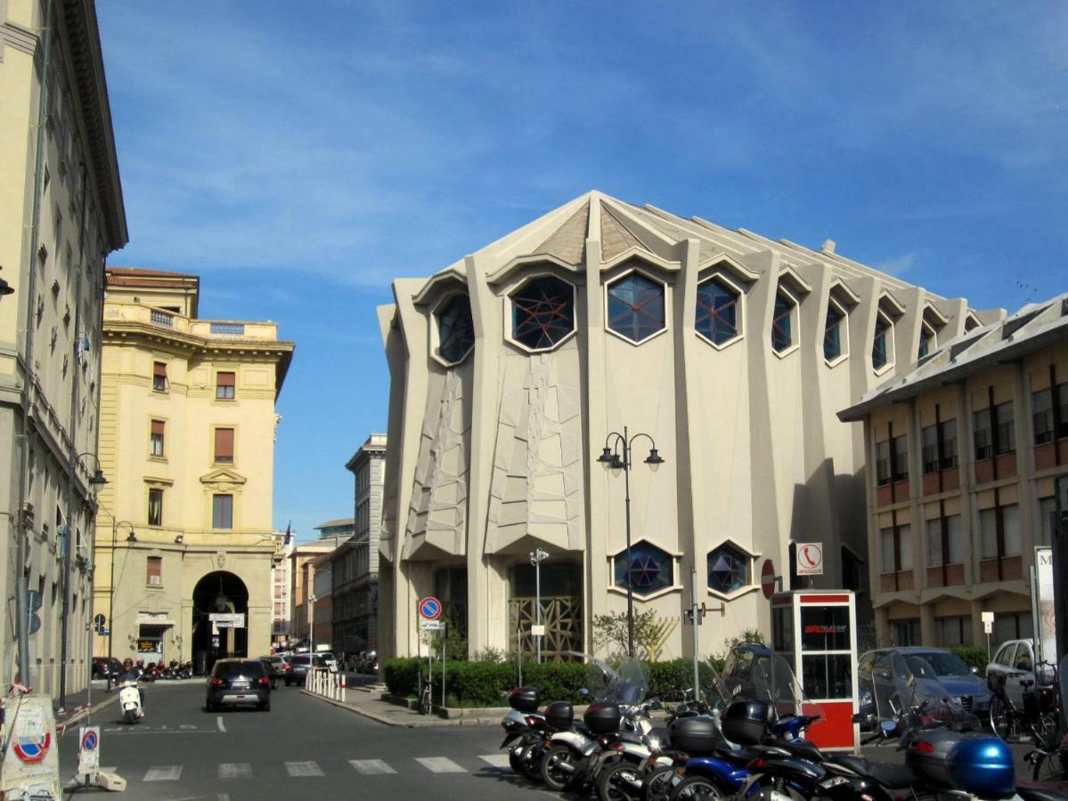 Hotel Houston Livorno - Struttura Esclusivamente Turistica - Not For Business Or Workers Екстериор снимка